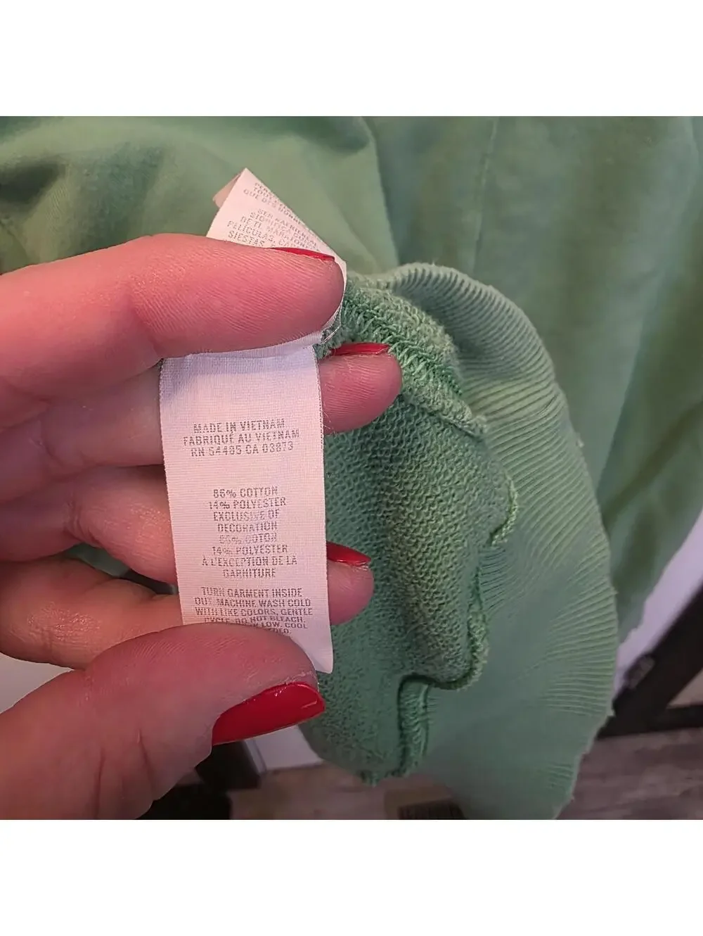 Aerie Oversized Distressed Green Crewneck with Ice Cold Ski Resort Patch- XL - Picture 8 of 8